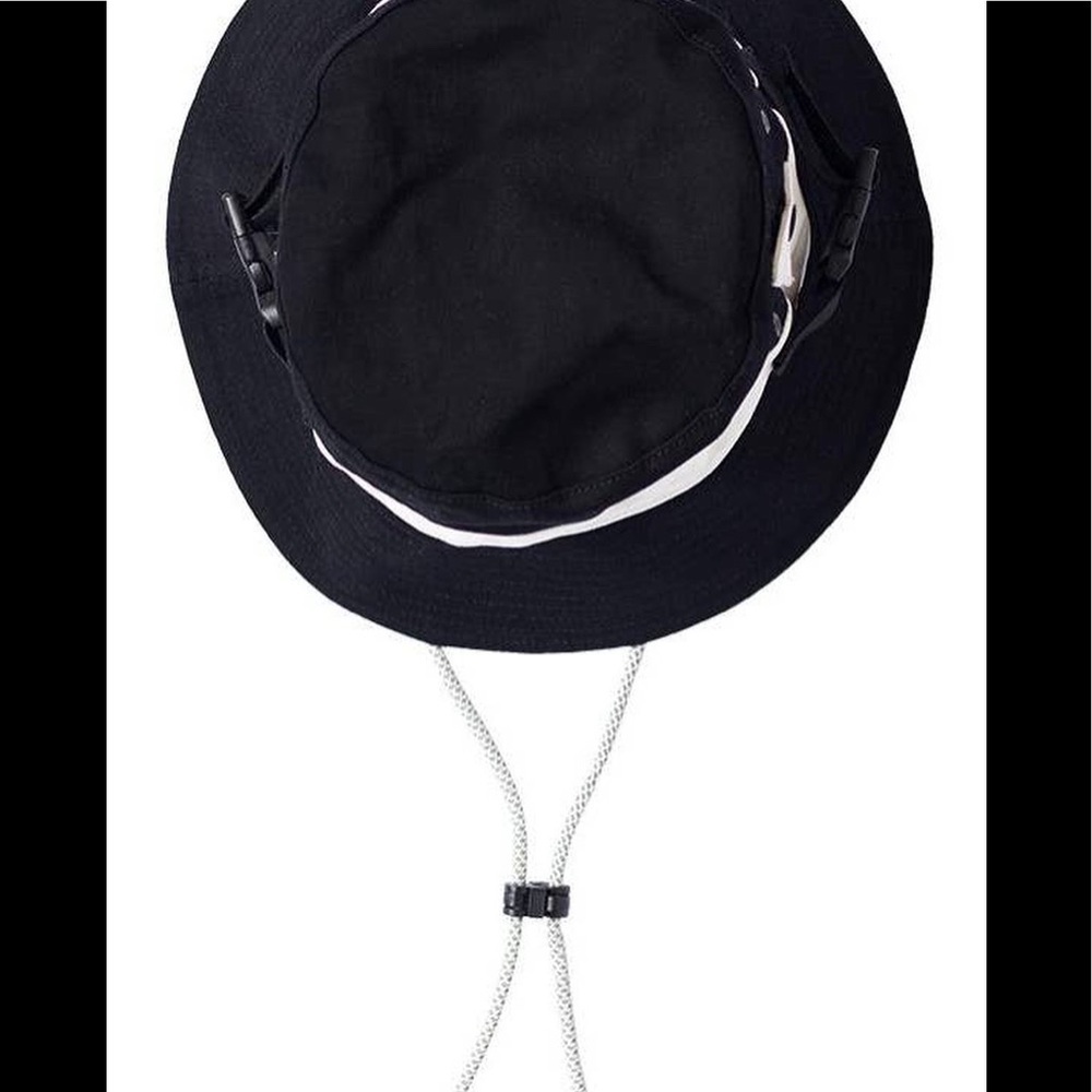 -1 - Tech Utility Bucket Hat - Picture 3 of 4